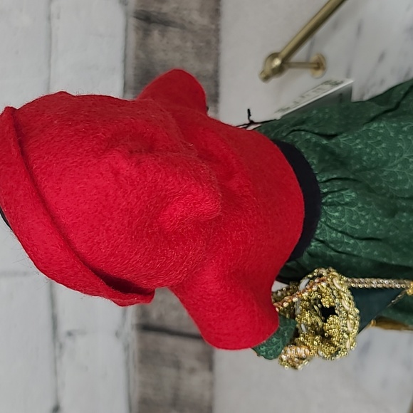 Byers' Choice Carolers 2004 Cries of London Woman Selling Candy Vintage - Picture 12 of 17